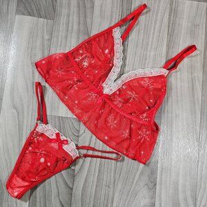 NWOT Snowflake Print Sexy Lingerie Set Size 6